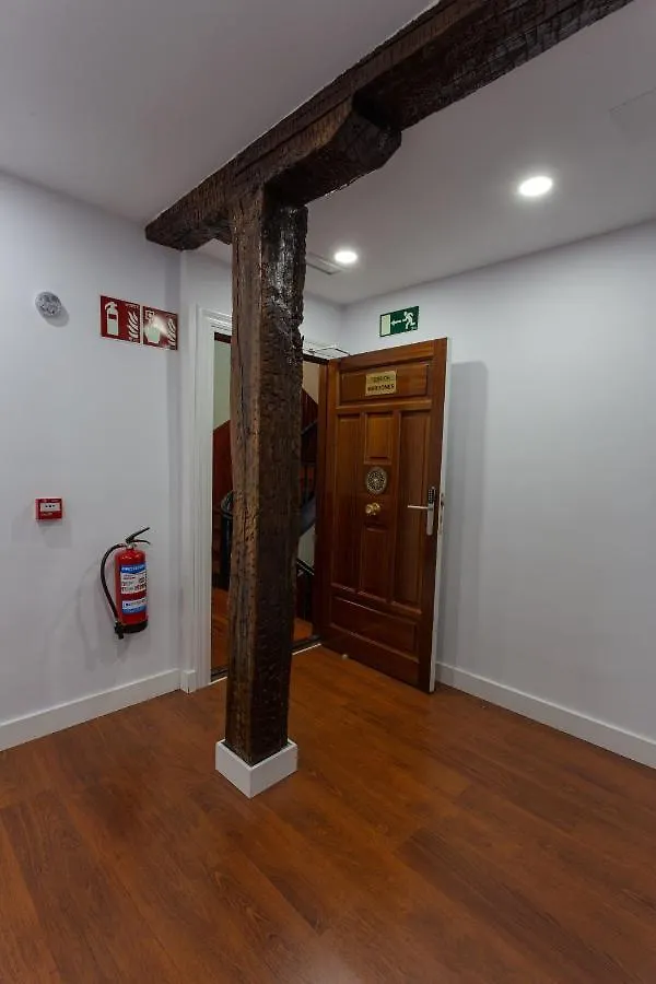 Hotel Casual Mardones Bilbao 5*,